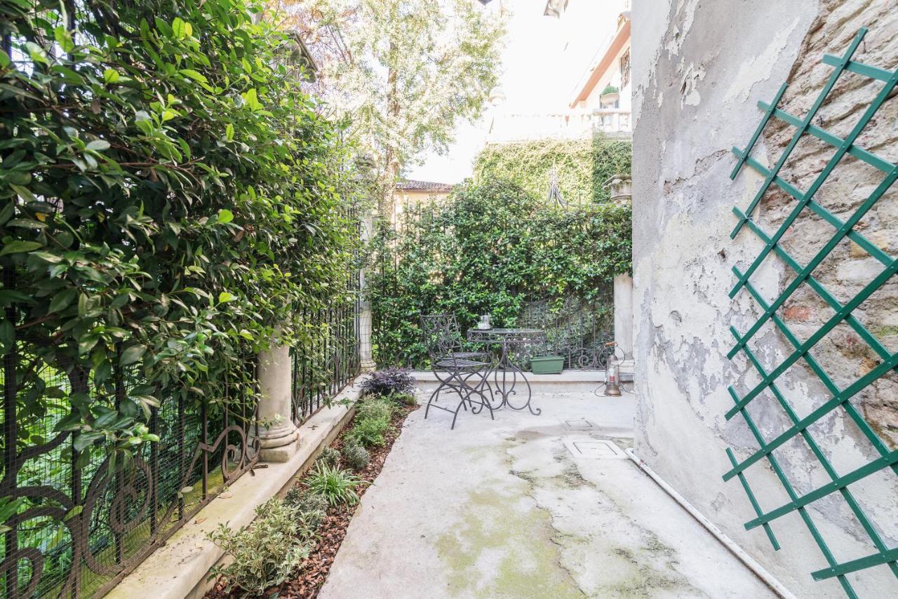 Torre Dell'orologio Apartment *